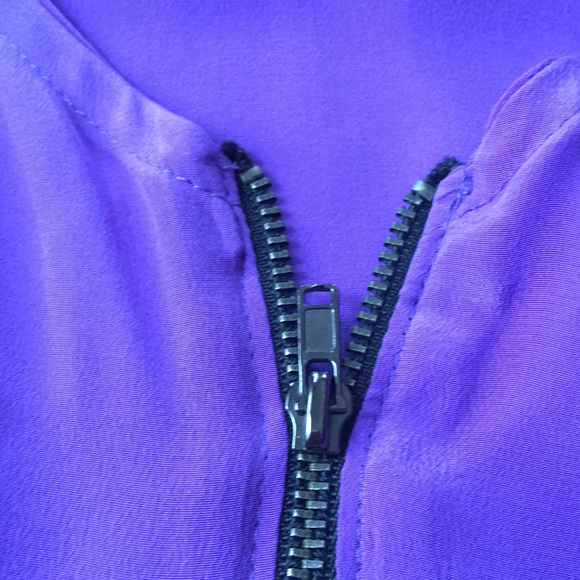 Gorgeous purple silk tunic with zipper - Picture 3 of 4